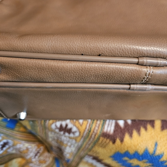 Mancini Leather Briefcase Laptop Shoulder Bag - Picture 5 of 7